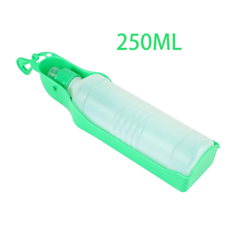 Chien Bouteille à eau marche chien portable bouteille d'eau chien boisson tasse de chat